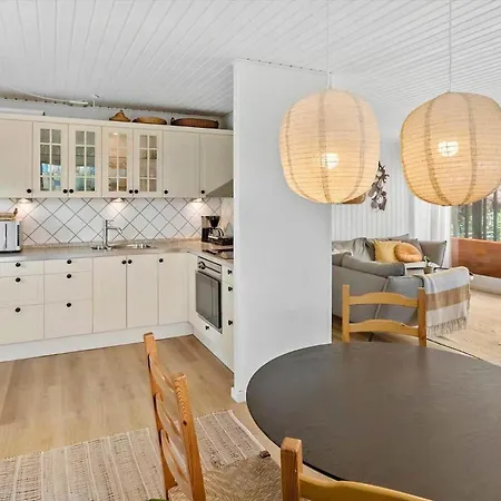 Casa vacanze M16-vaeggerlose-natuglevej-16 Bøtø By