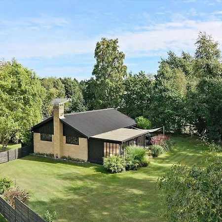 M16-vaeggerlose-natuglevej-16 * Bøtø By